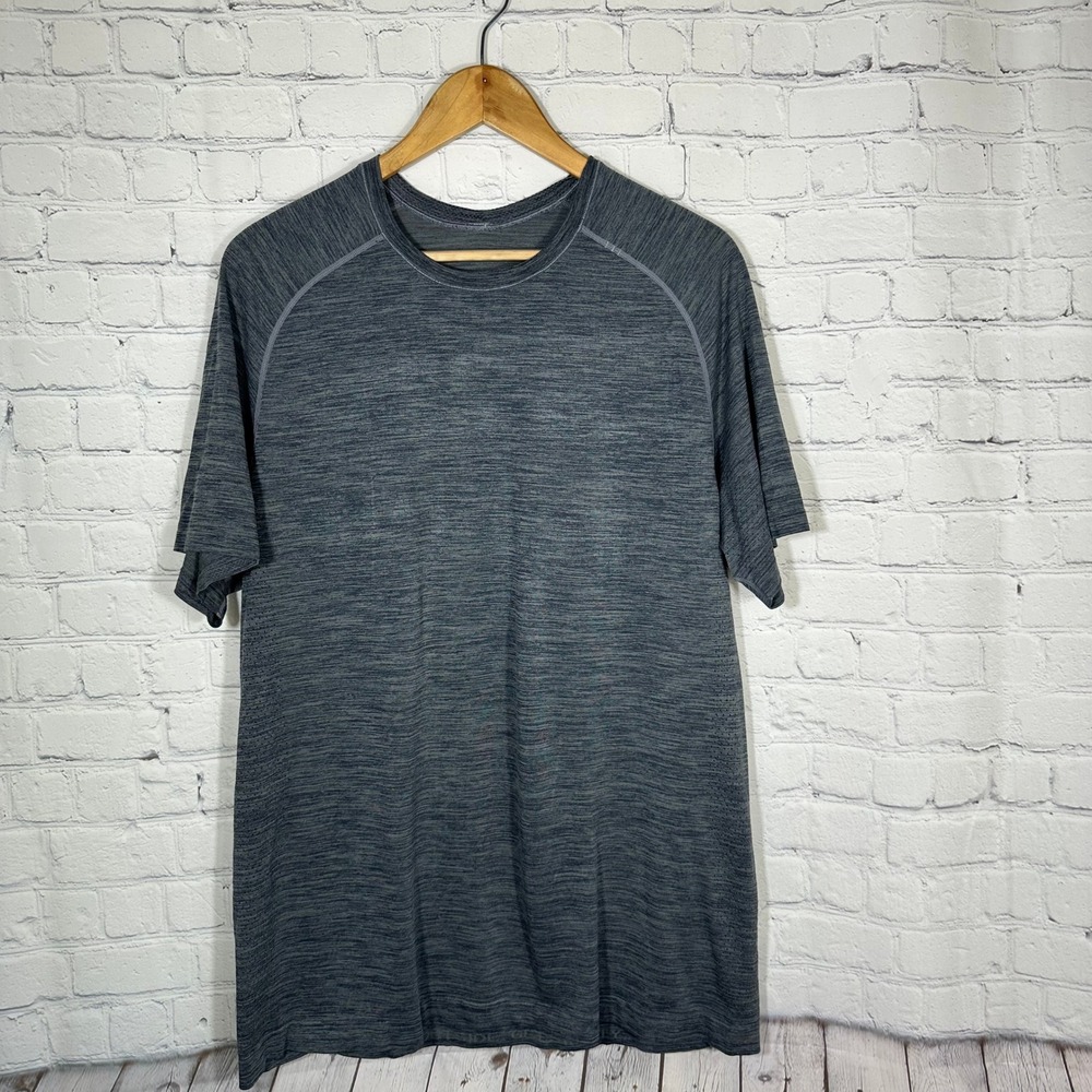 Lululemon Metal Vent‎ Tech Short Sleeve Shirt Mens XL Gray Heathered Activewear